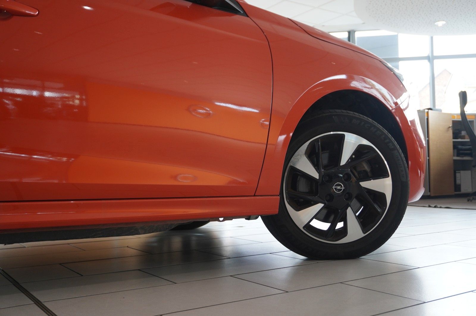 Fahrzeugabbildung Opel Corsa-e F EDITION 3-PHASIG NAVI/LED/KAMERA/SHZ