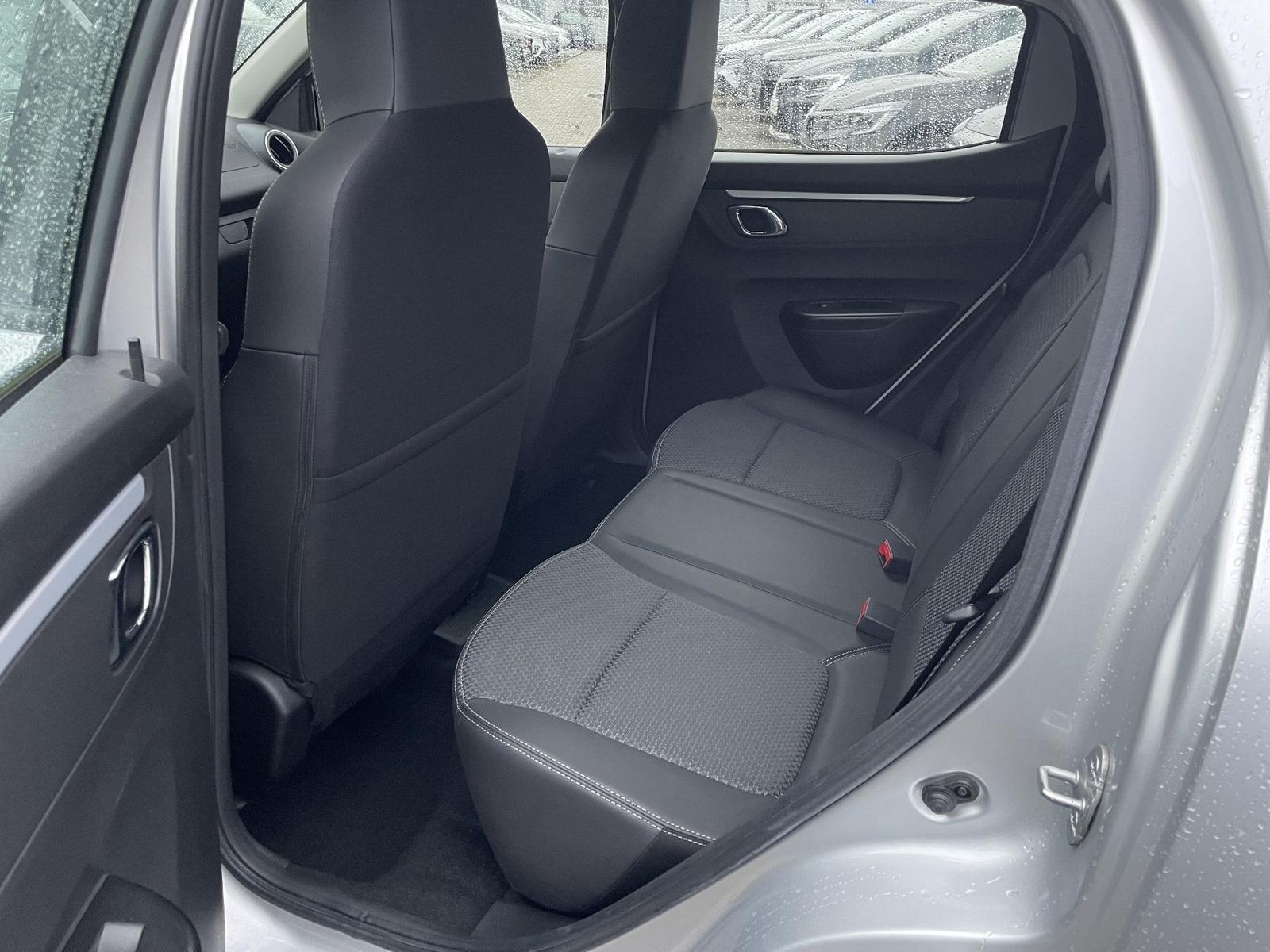 Dacia Spring - Bild 14