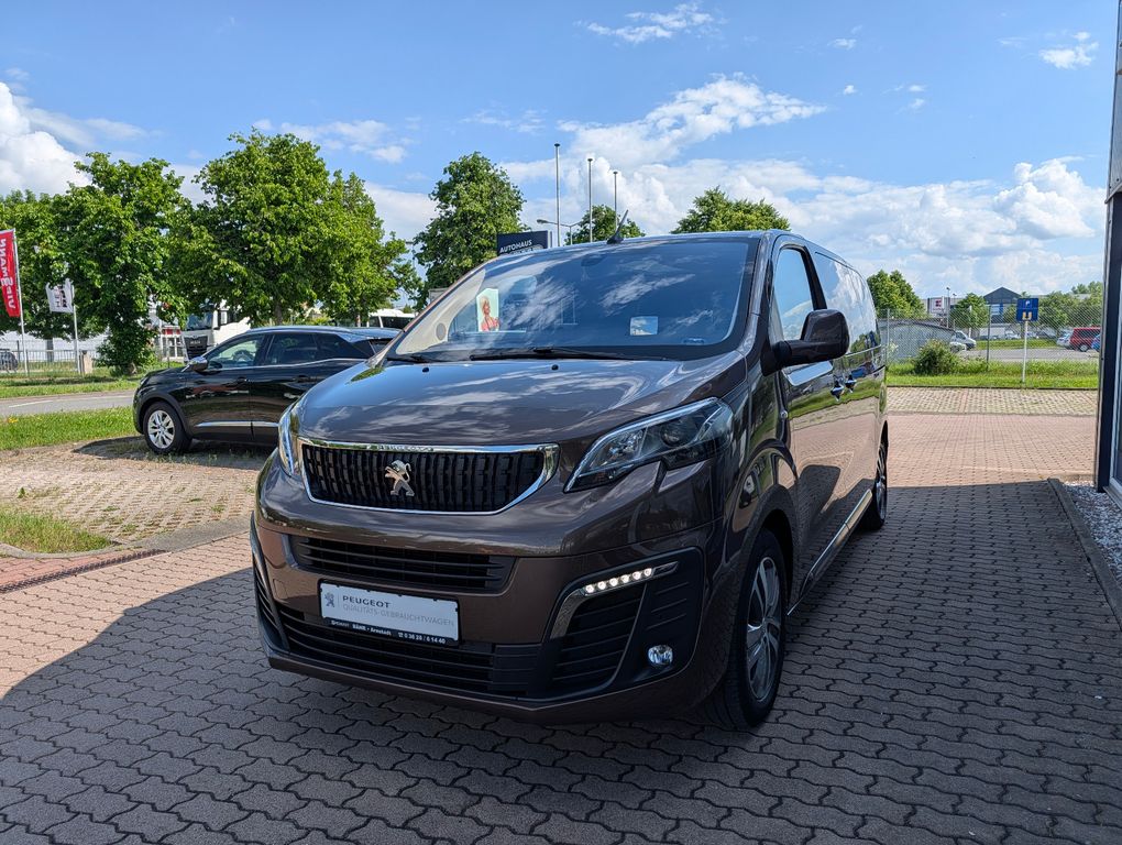 2021 Peugeot Traveller