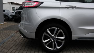 Ford Edge - 8