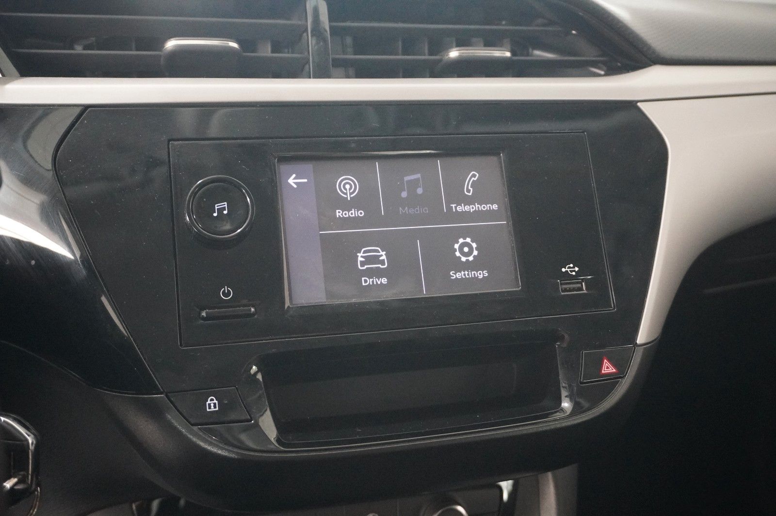 Fahrzeugabbildung Opel Corsa F 1.2 EDITION KLIMA/USB/TEMP./BT