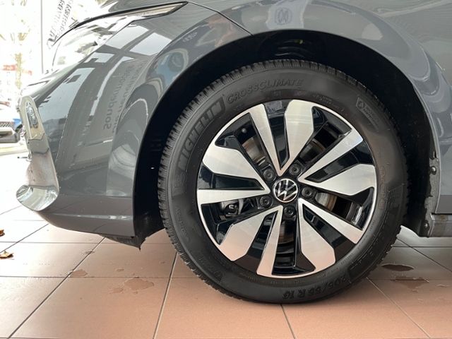 Fahrzeugabbildung Volkswagen Golf VIII Variant 2.0 TDI DSG GOAL NAV AHK AREA