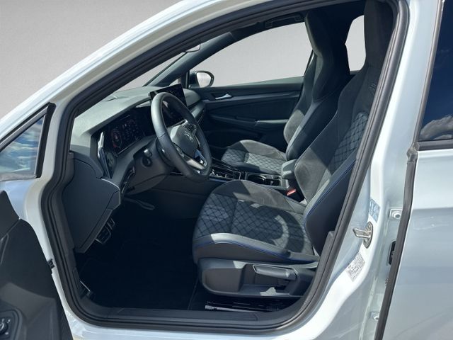 Golf 2.0 TDI DSG R-LINE AHK+LED+NAVI.+KAMERA+ACC