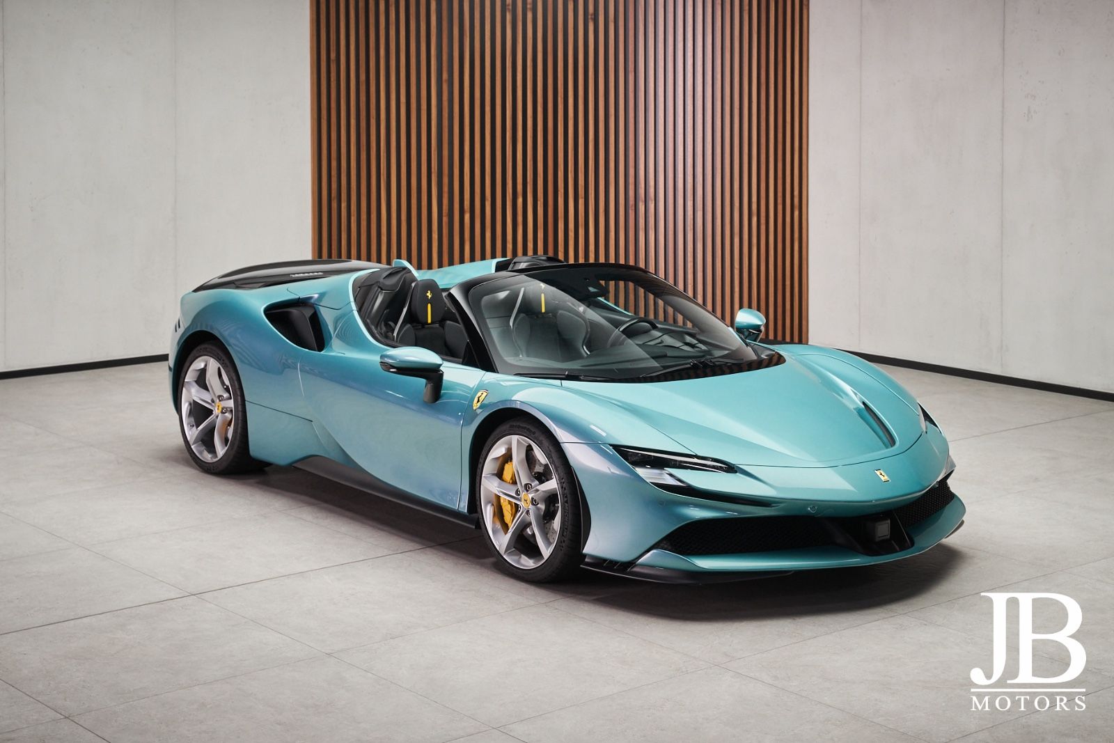 FERRARI SF90