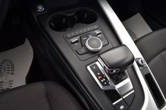 AUDI A4 2.0 TDI Avant~Navi~Bluetooth~Bi-Xenon~AHK AUDI A4 2.0 TDI Avant~Navi~Bluetooth~Bi-Xenon~AHK