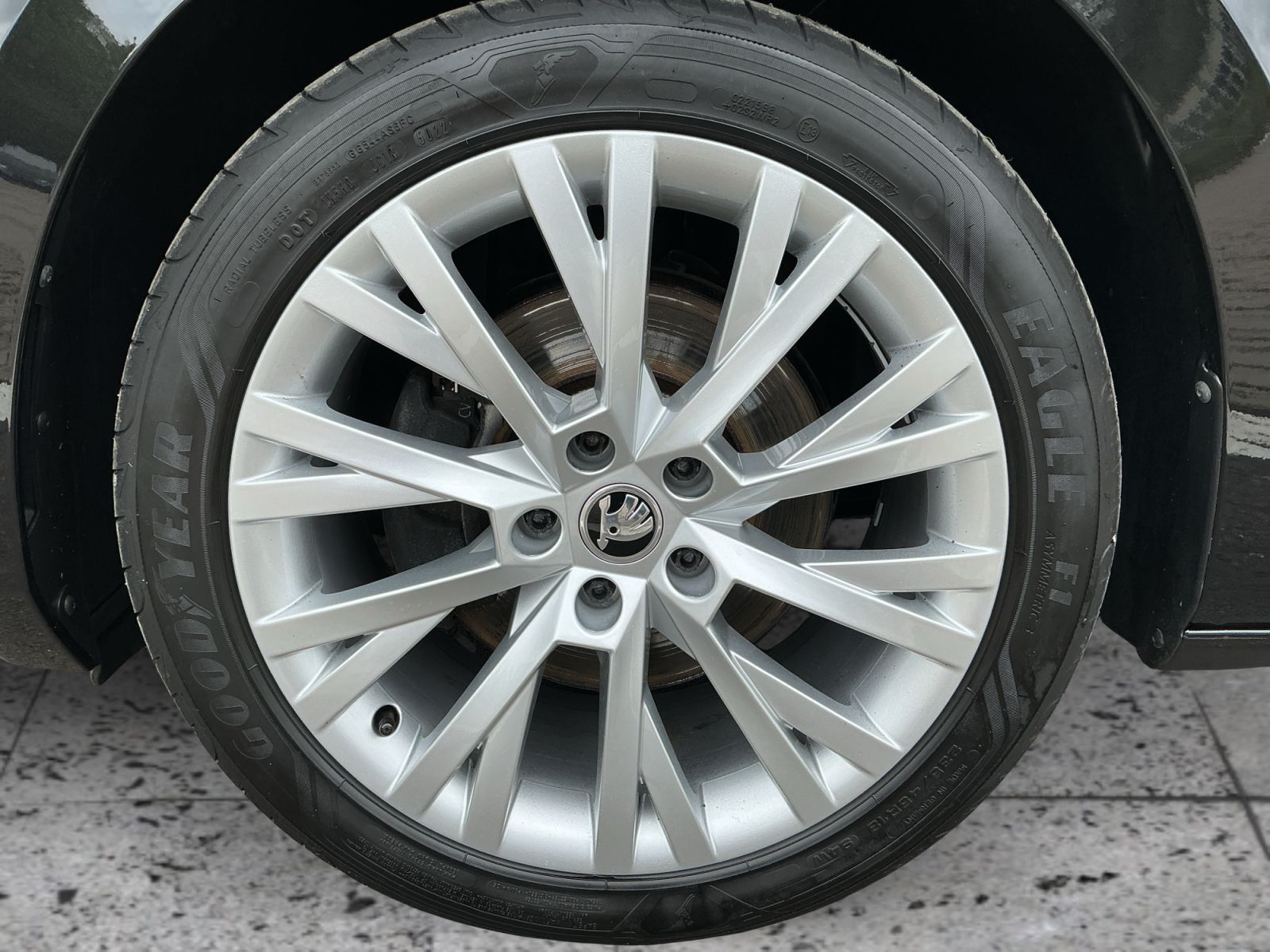 Skoda Superb - Bild 8