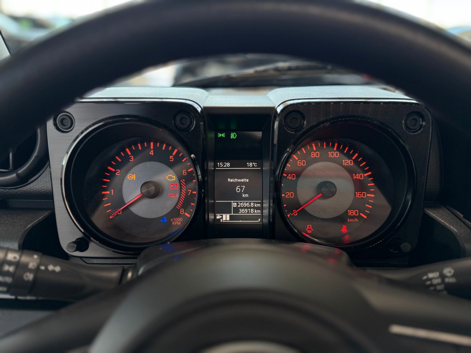 Fahrzeugabbildung Suzuki Jimny 1.5 Comfort AllGrip NFZ Klima Sitzheizung