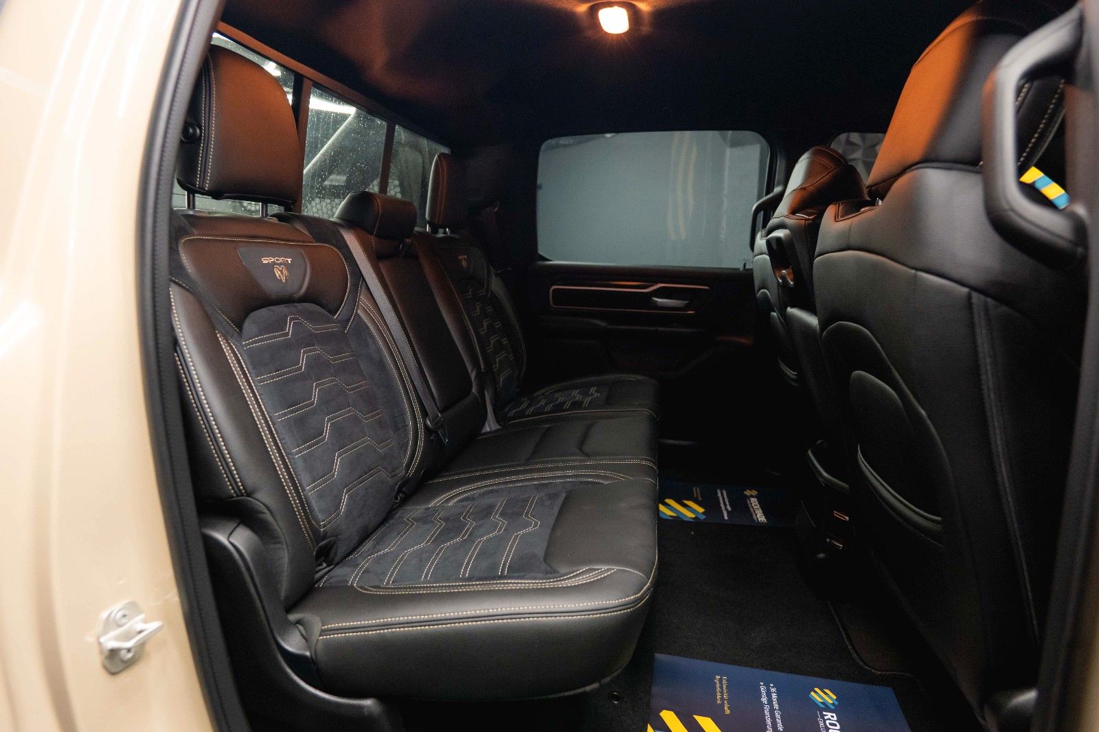 Fahrzeugabbildung Dodge RAM 5.7 V8 HEMI 4x4 OFFROAD LONGBED AXLE LOCK RC