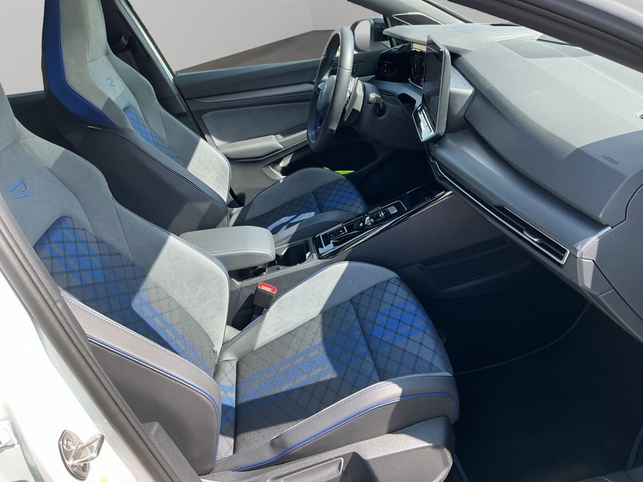 Volkswagen Golf VIII 2.0 TSI R 4Motion NAVI PANO HARMAN foto 22