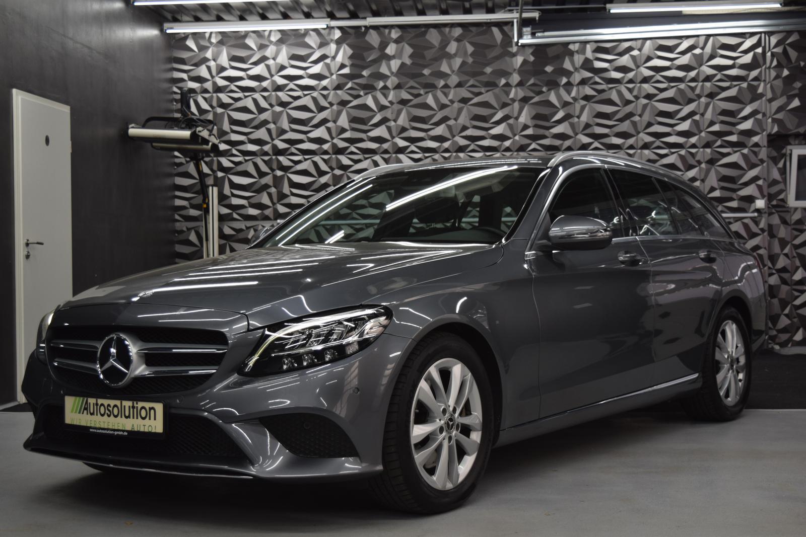 Mercedes-Benz C 300 T 9G *LED*DISTRONIC*SPUR/TOTW*AMBIENTE*AHK