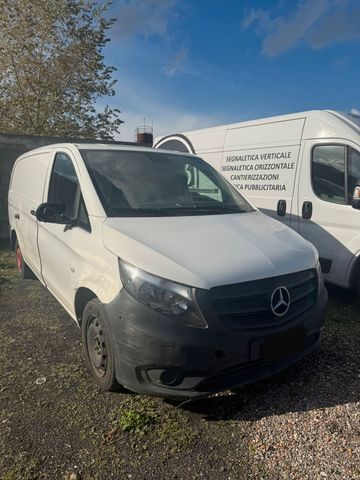 Mercedes-Benz Mercedes-benz Vito 2.2 136CV CDI PC Furgone Comp