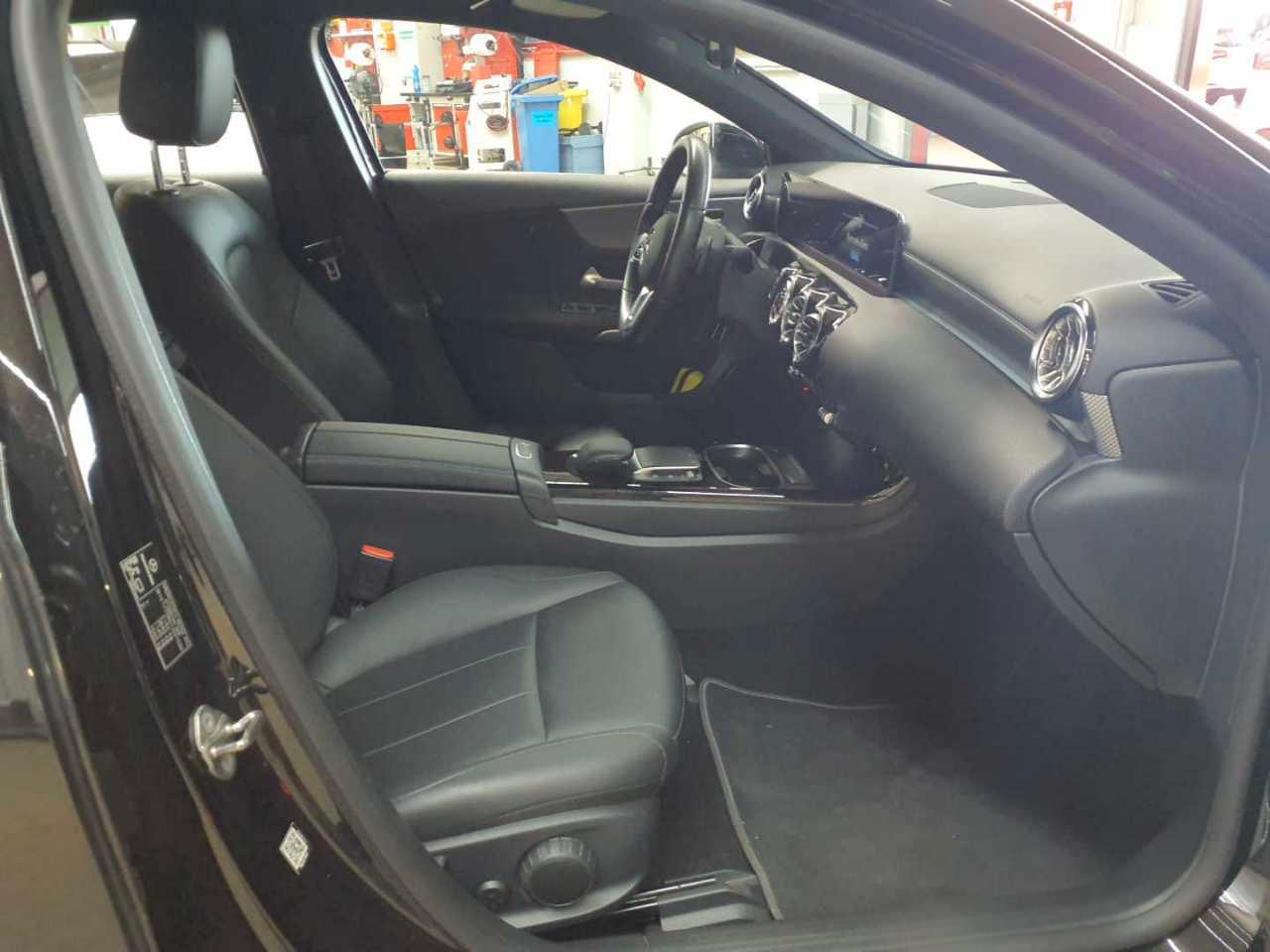 Mercedes-Benz A 250e -Progressive AHK BusiP AssiP Beam