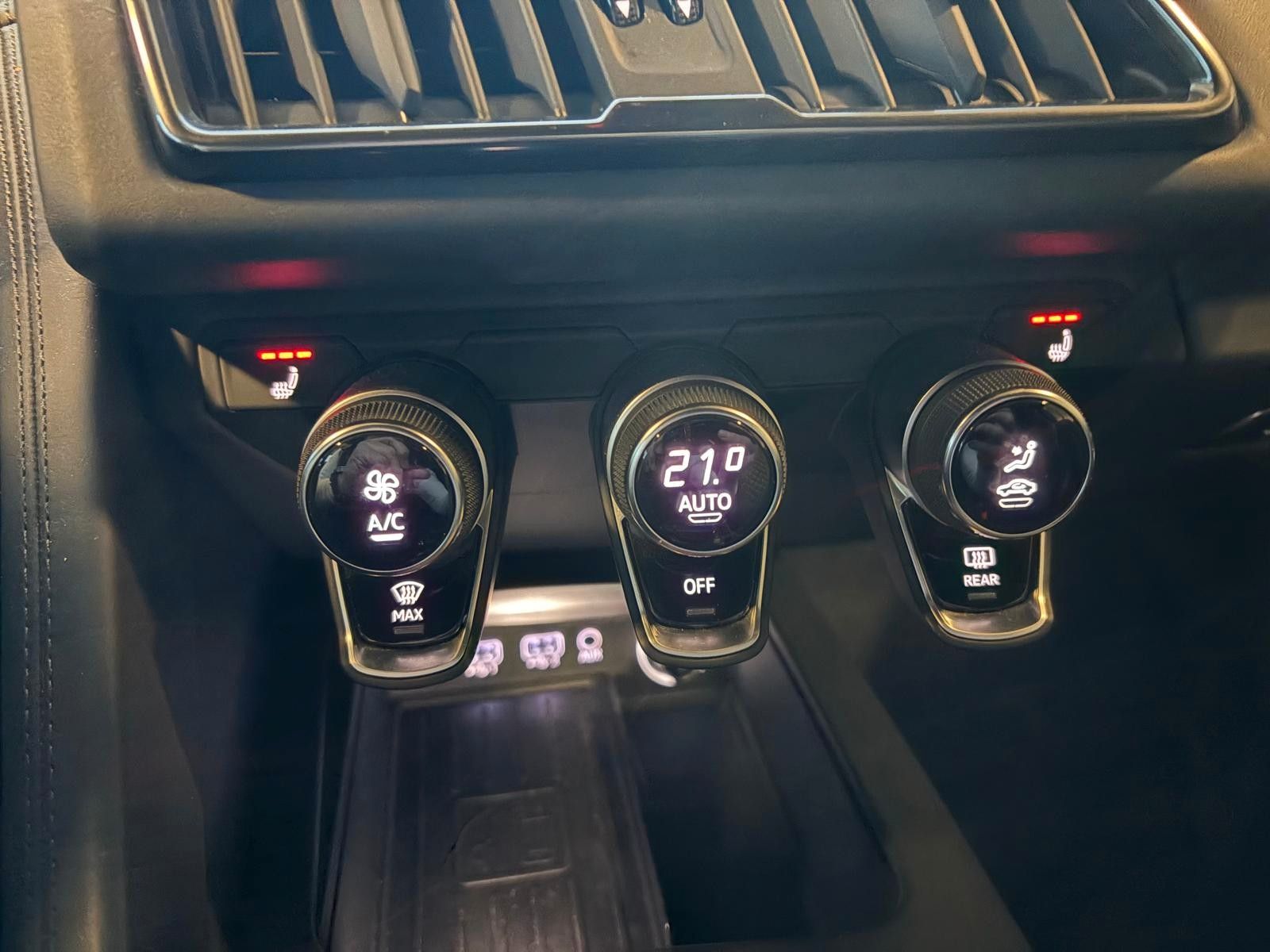 Fahrzeugabbildung Audi R8 Coupe 5.2 FSI quattro/erst 20717/RAUTE