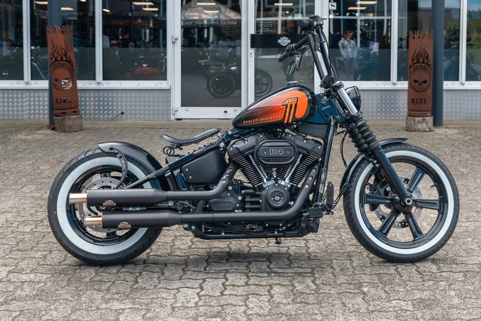 Fahrzeugabbildung Harley-Davidson Softail FXBBS Street Bob - Jekill & Hyde- Bobber