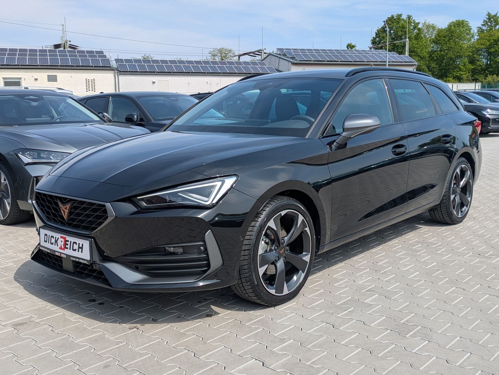 Fahrzeugabbildung CUPRA Leon 1.5 eTSI DSG MATRIX-LED*ACC*APP*KAMERA*18"