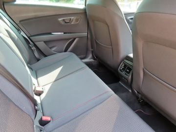 Fotografie 10 des Seat Leon ST FR 1.5 6-G AHK Pano Navi 18`