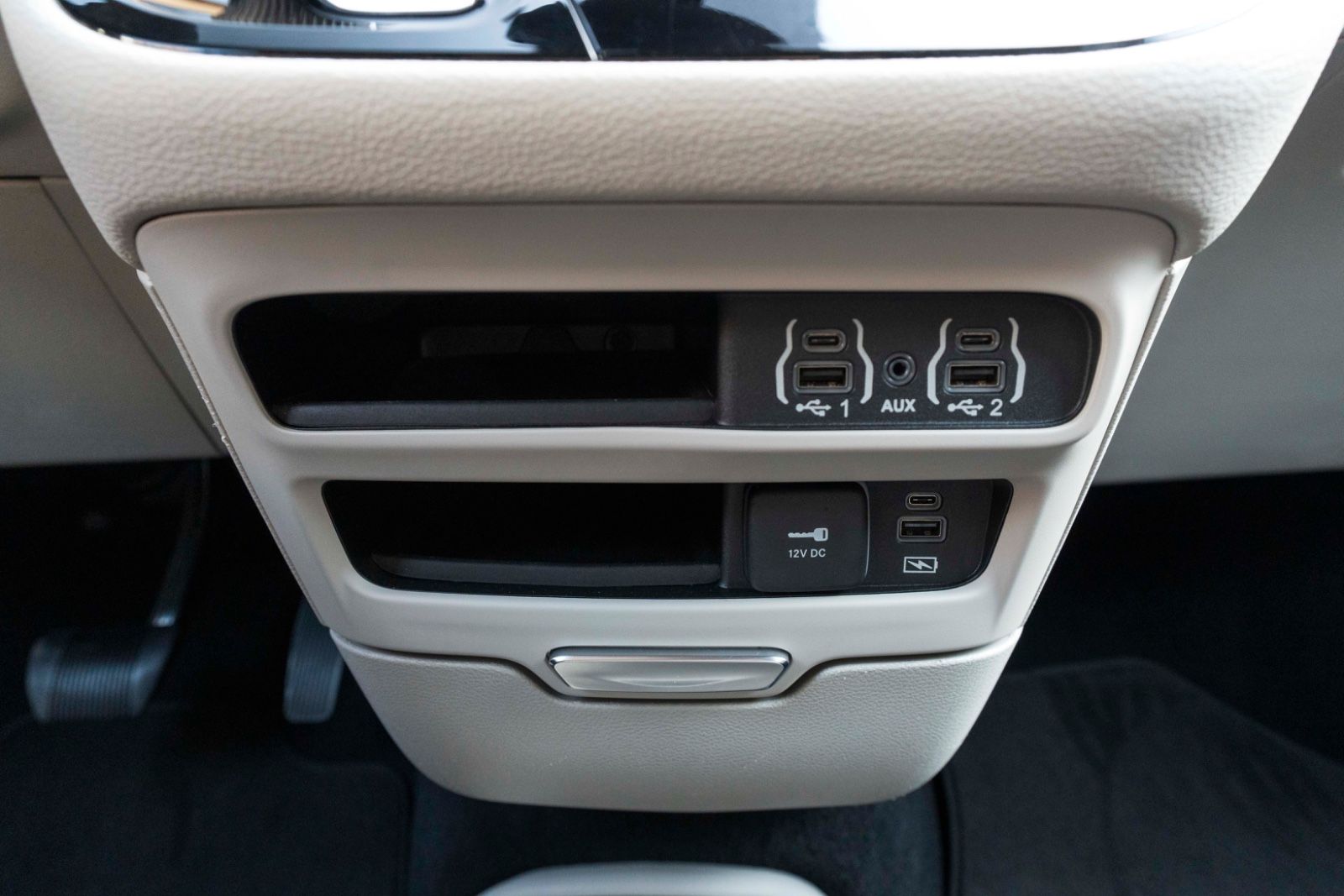 Fahrzeugabbildung Chrysler Pacifica Touring LPG ACC 360° LED TOTW CARPLAY