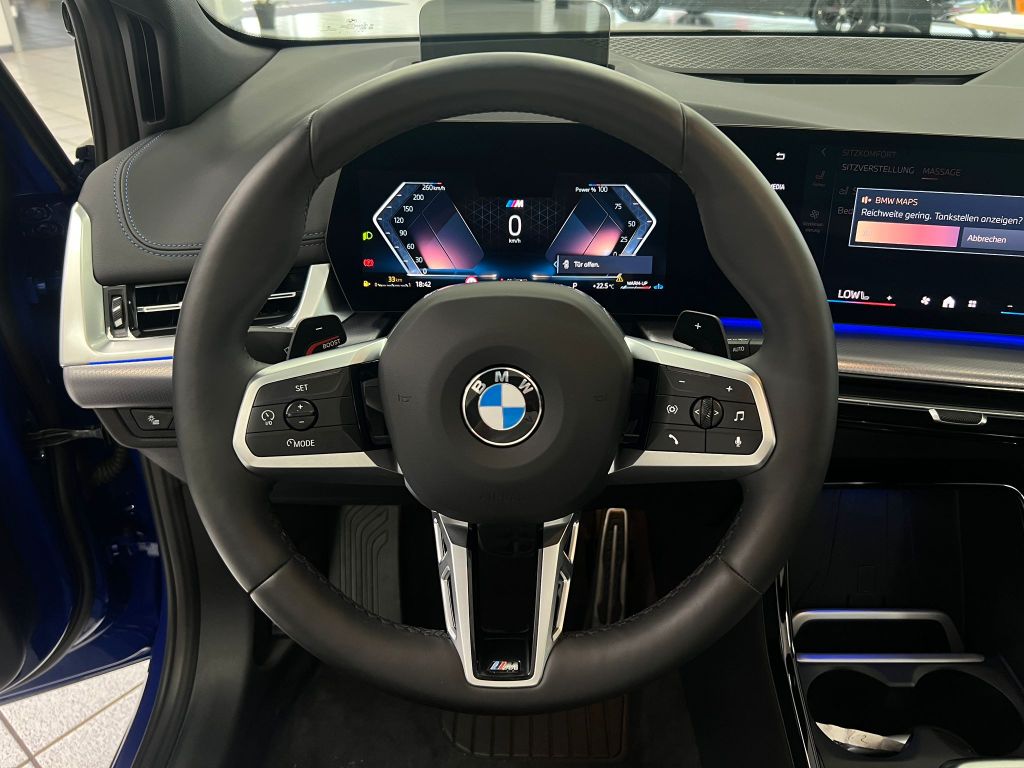 BMW 223 Active Tourer d xDrive M-Sport PANO*HUD*360°