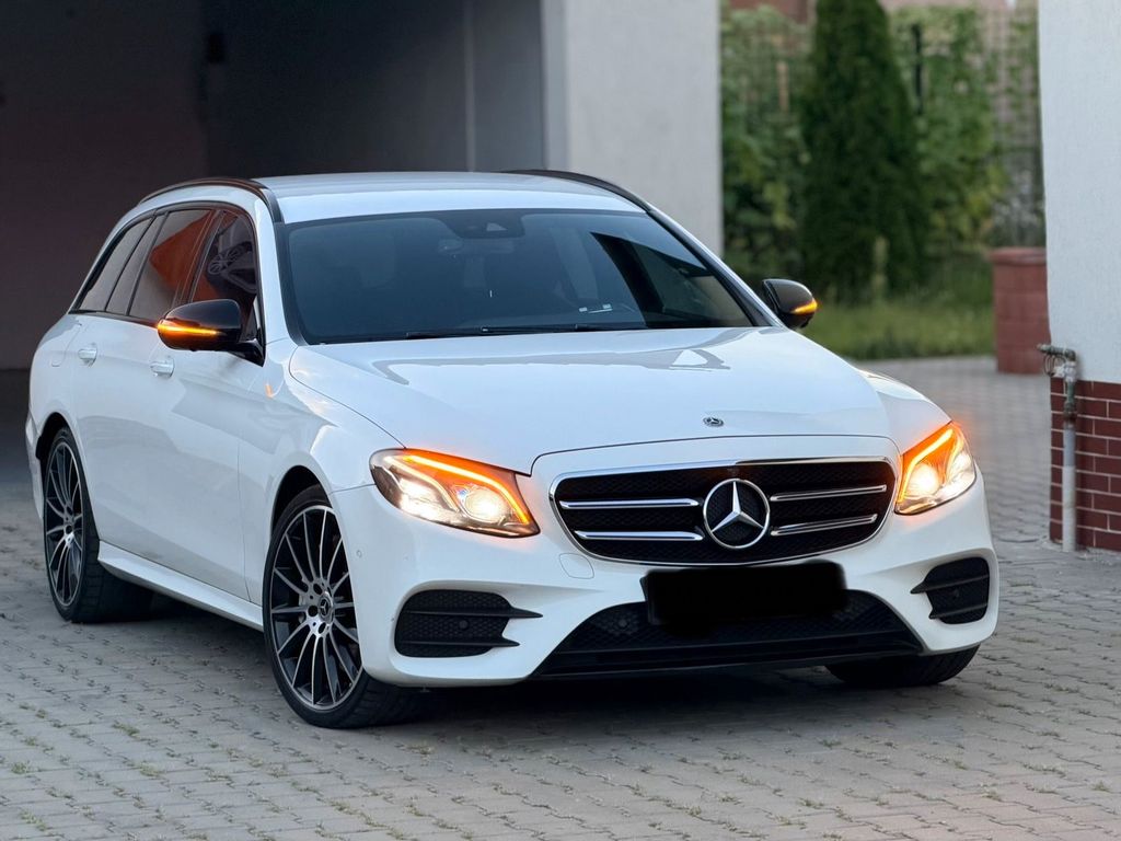 Image of Mercedes-Benz E 400