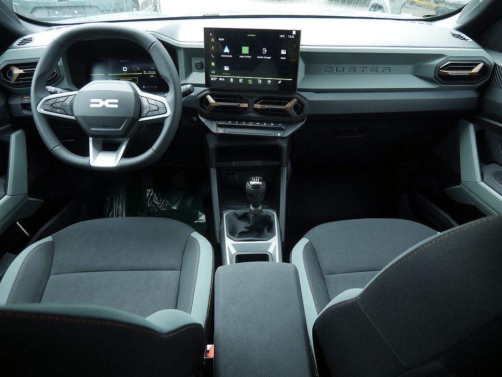 Fahrzeugabbildung Dacia Duster Extreme Mild Hybrid 140
