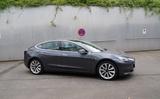 Tesla Model 3 AWD Long Range mit FSD - Tesla Model 3 in Düsseldorf