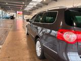 Volkswagen VW PASSAT 2.0 FSI - Volkswagen Passat aus 2006: Kombi
