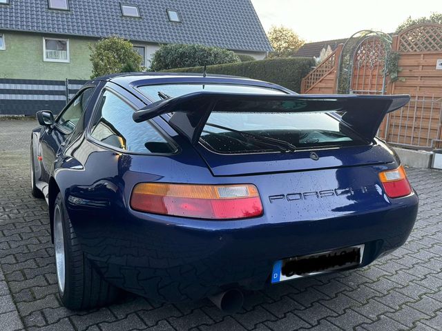 Porsche 928 S Strosek-Breitbau H-Kennz.