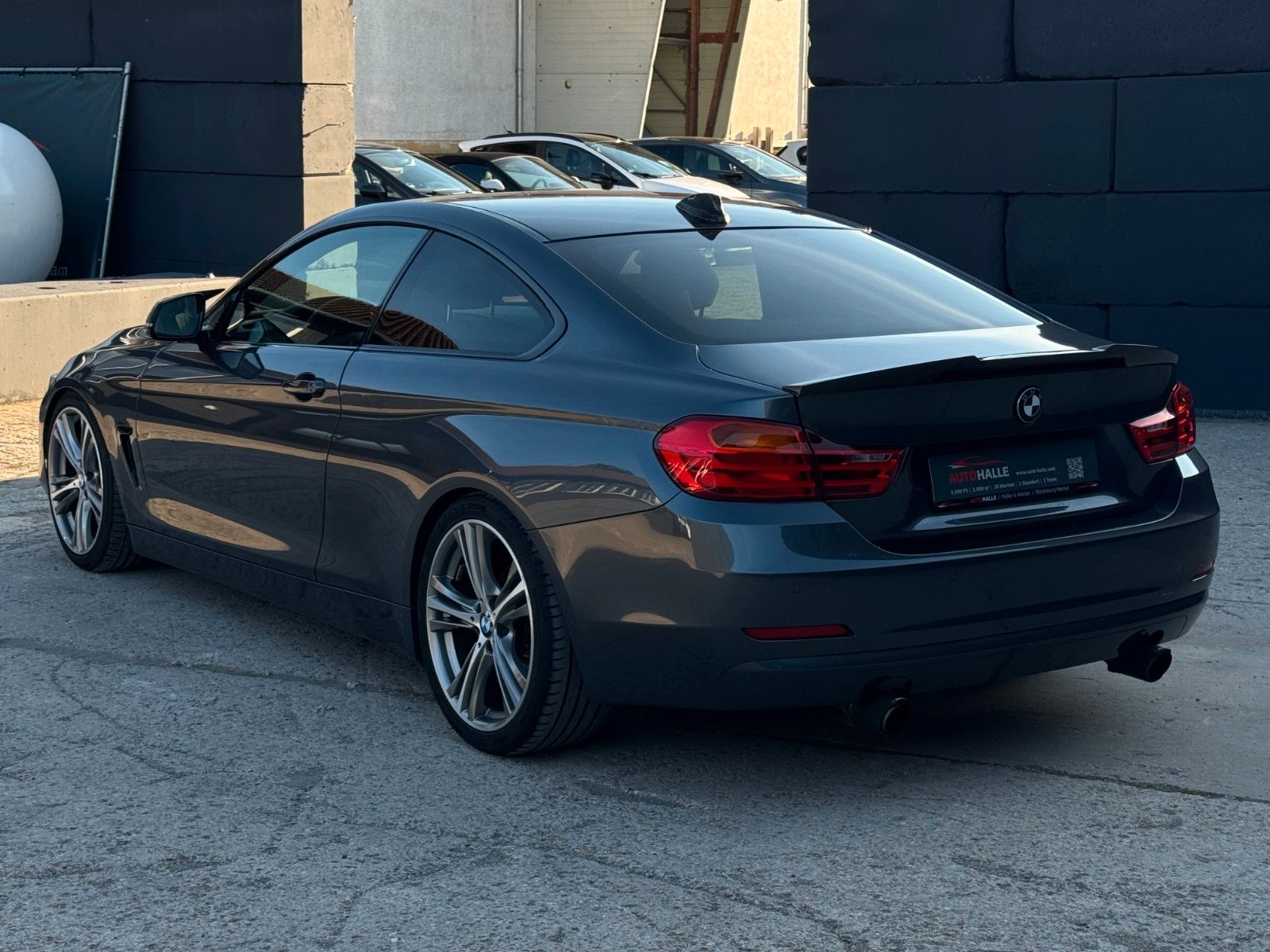 Fahrzeugabbildung BMW 420i Coupé Sport Line Carbon M-Spiegel Bi-Xenon