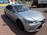 Lexus ES 300h 1. Hand  - Lexus ES-Serie Gebrauchtwagen