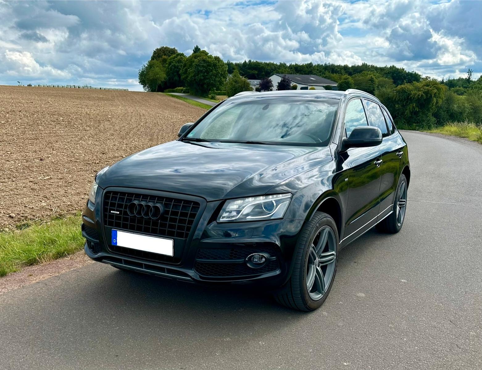 Audi Q5 3.0 TDI quattro/ 2x S Line/ACC/PANO/AHK