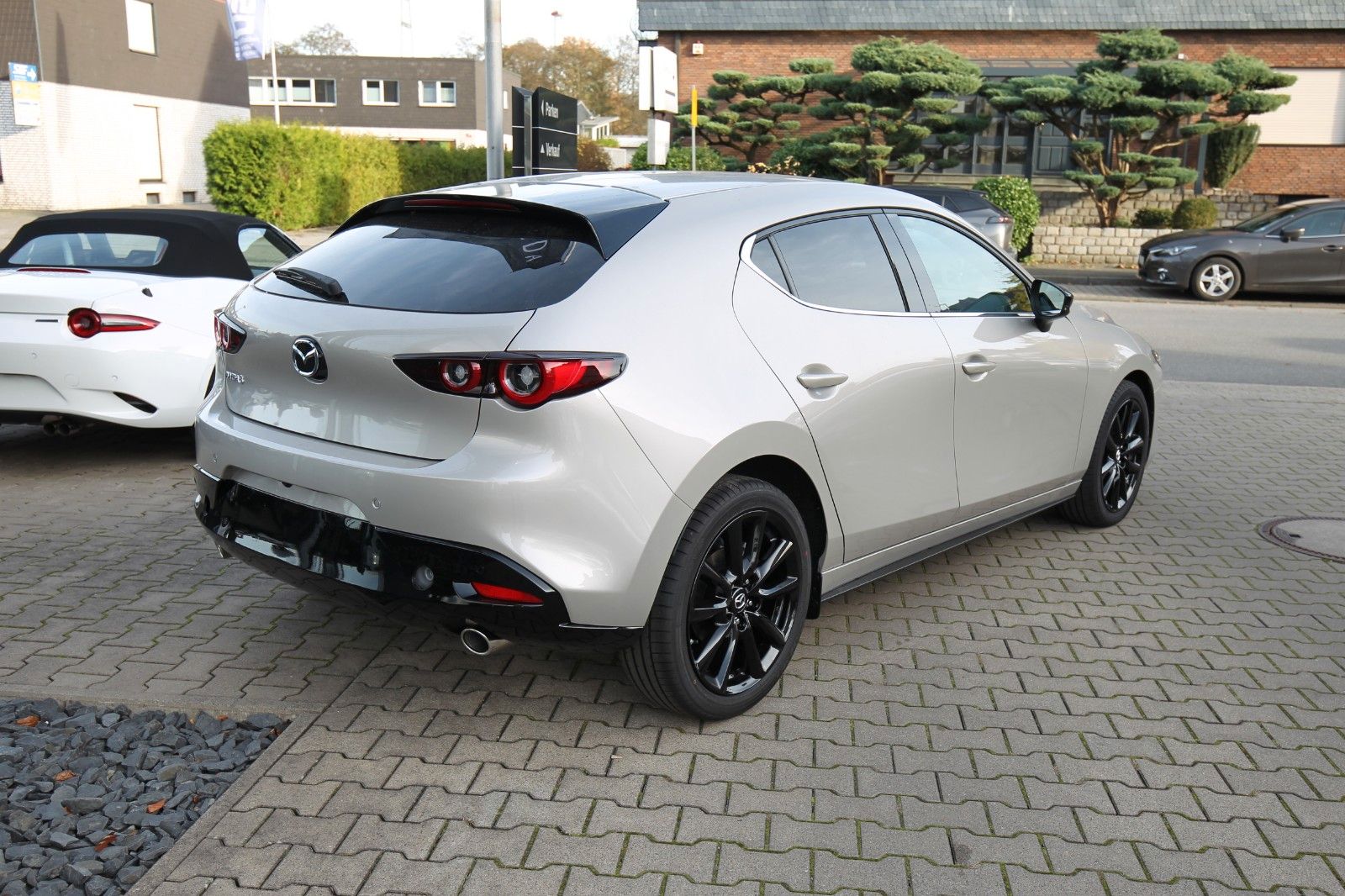 Mazda 3 - Bild 2