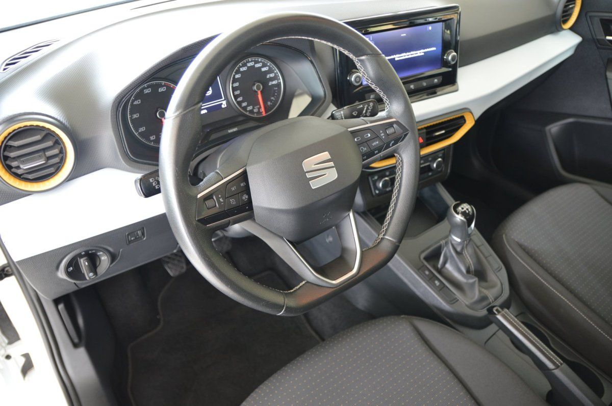 Fahrzeugabbildung SEAT Ibiza   Style LED Alu SHZ Ganzjahresreifen