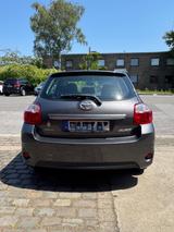Toyota Auris 1,33-l-Dual-VVT-i Life Life - Toyota Auris in Mönchengladbach