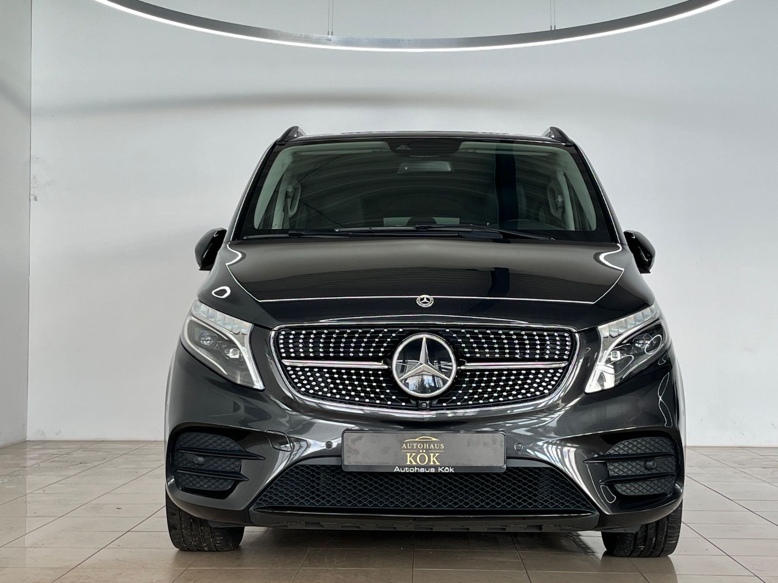 Mercedes-Benz V 300 BURMESTER AMG 360 7 SITZE ACC SCHİBETÜ L+R imagem 3