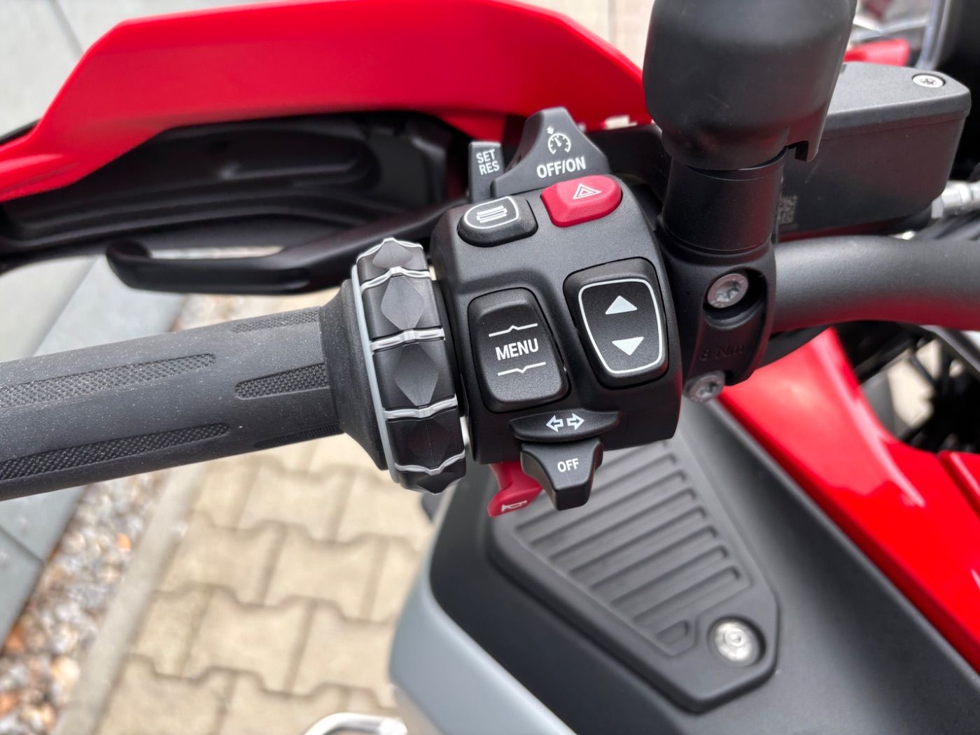 Fahrzeugabbildung BMW R 1300 GS Adventure 3 Pakete