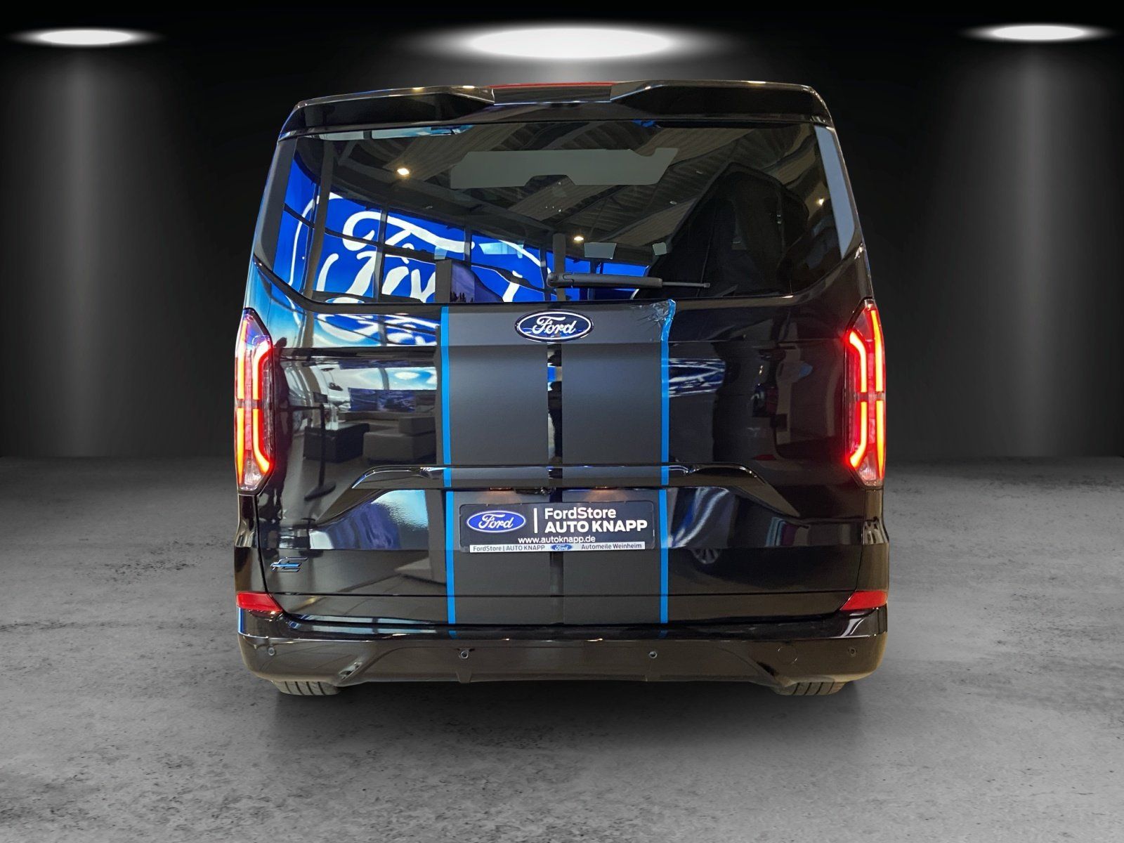 Fahrzeugabbildung Ford E-Tourneo Custom Sport Glasdach Schiebetür elek.