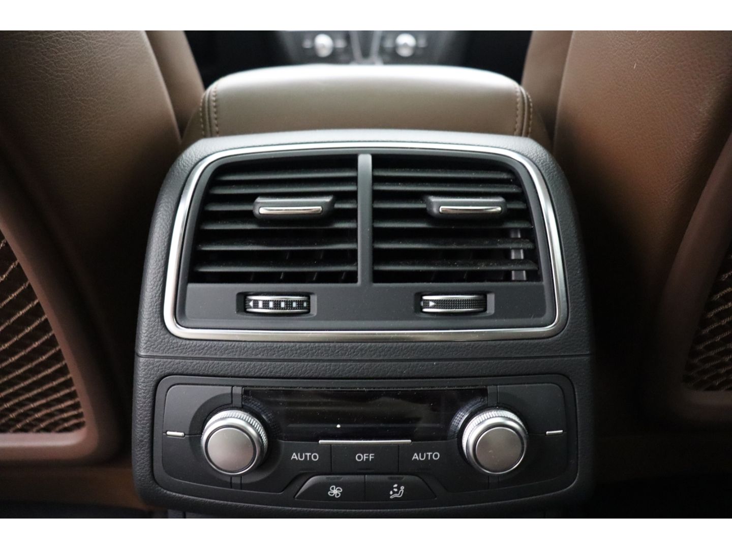 Fahrzeugabbildung Audi A6 Avant 3.0 TDI clean diesel quattro S line AHK