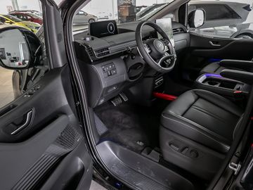Hyundai Staria Signature 1.6 Hybrid 2WD Autobahnassi.