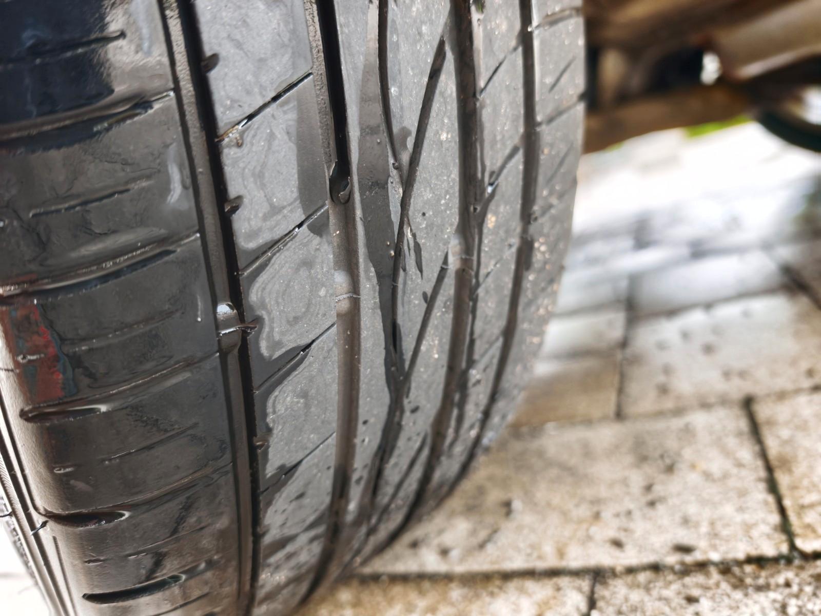 Mazda 2 1.5 MZR Sports-Line weiß / 1. Hand / TÜV neu 