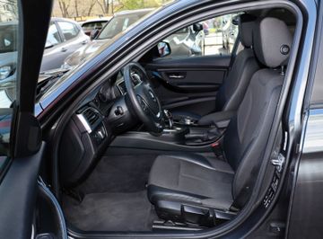 BMW 330 - 11