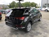 Volkswagen T-Roc 1.5 TSI OPF DSG Style/AHK - Volkswagen T-Roc: Style