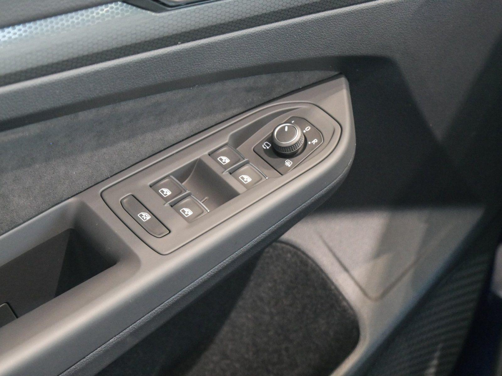 Volkswagen Golf VIII GTI 2.0 TSI DSG ACC AHK NAVI IQ.LIGHT, миниатюра 12