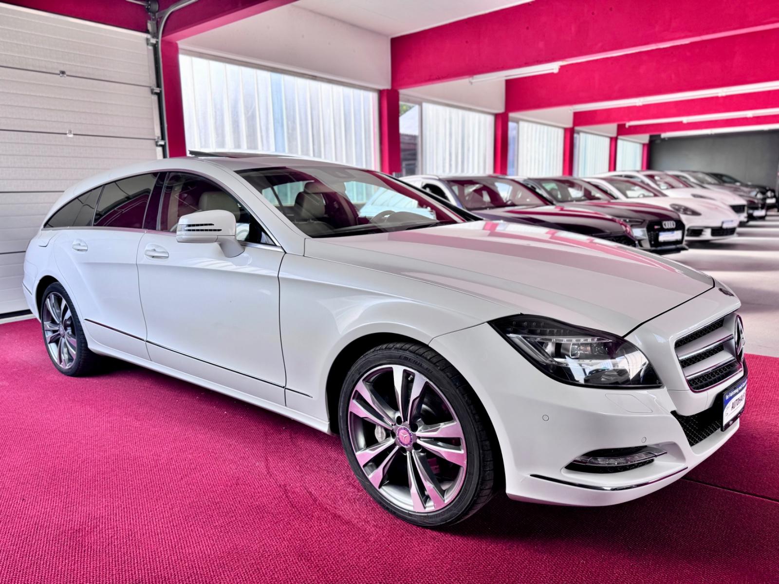 Mercedes-Benz CLS 350 SB 4Matic Glasdach ILS Airmatic AHK 19"