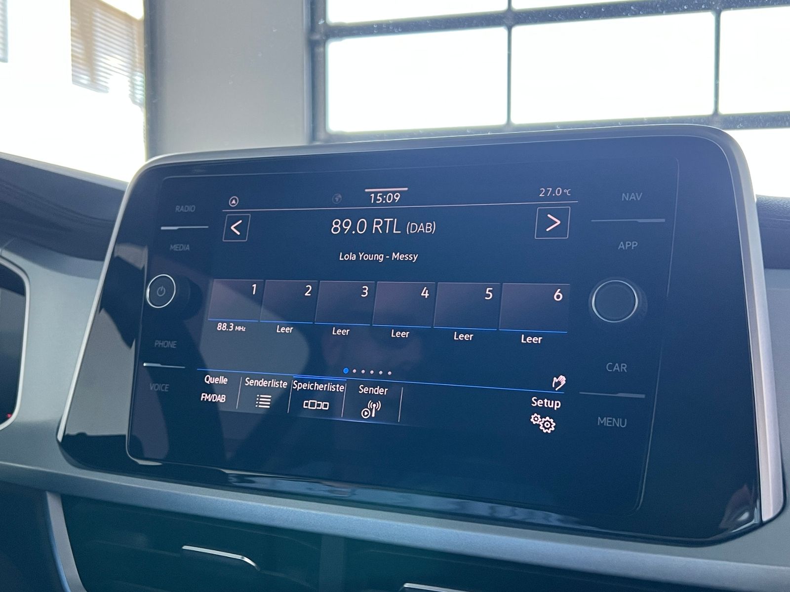 Fahrzeugabbildung Volkswagen T-Roc GOAL 1.0 TSI *Ganzjahresreifen, Rückfahrka