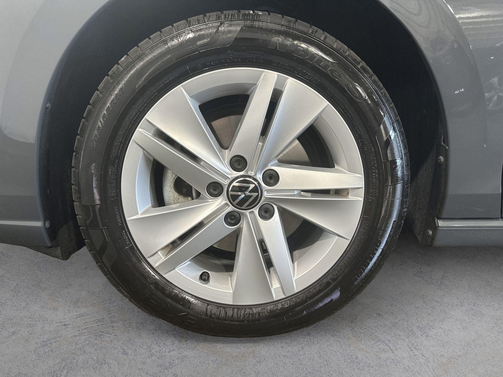 Volkswagen Golf VIII 1.5 TSI LIFE LED+KLIMA+HUD+DCP+ACC+APP, миниатюра 7