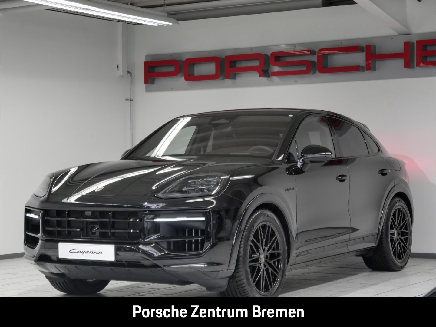 Porsche Cayenne E-Hybrid Coupe Black Edition AHK Hintera