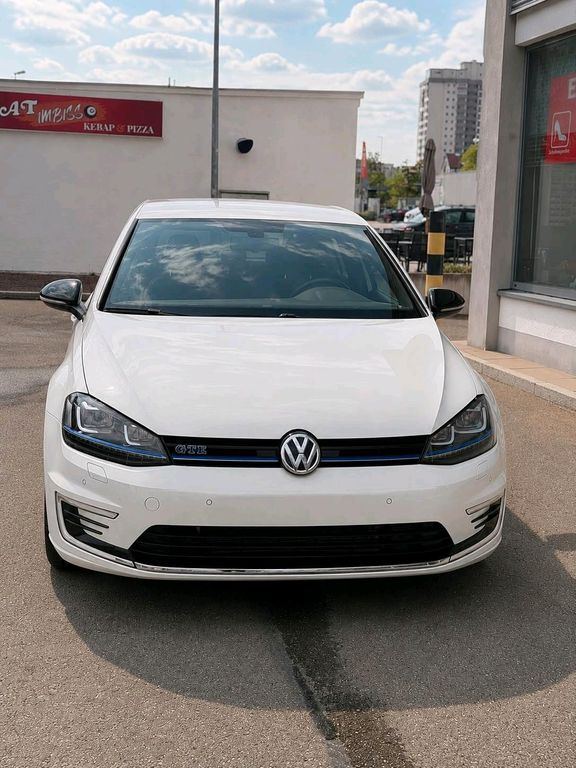 Image of Volkswagen Golf