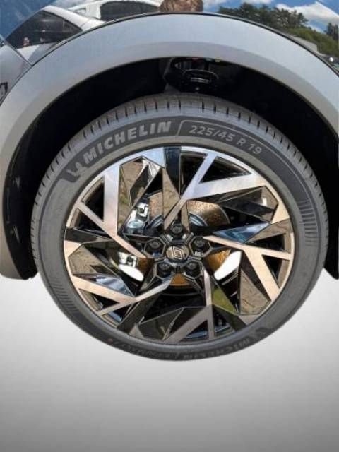 Fahrzeugabbildung Renault CAPTUR Esprit Alpine Mild Hybrid 160 EDC