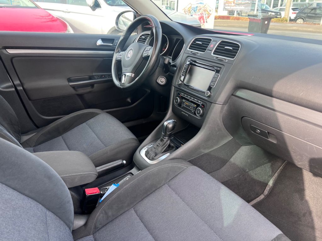 VW Golf 10