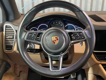 Porsche Cayenne - 9
